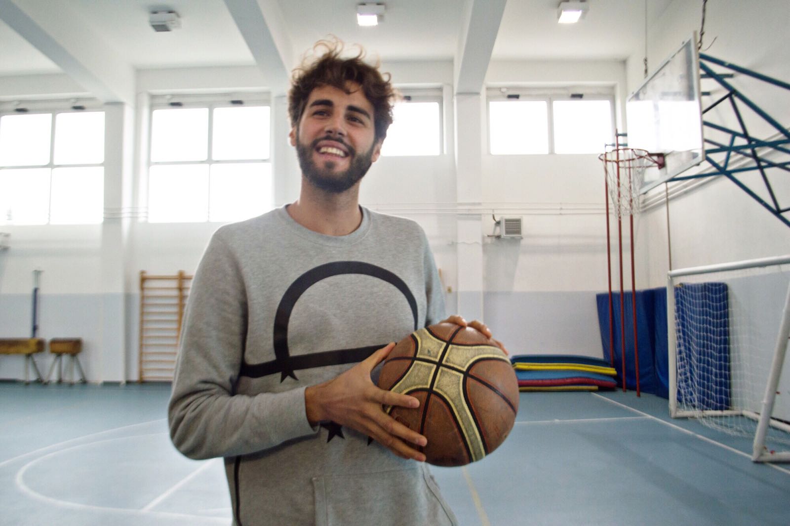 GIANMARCO TAMBERI TESTIMONIAL DEL NUOVO INDIRIZZO TECNICO ECONOMICO SPORTIVO