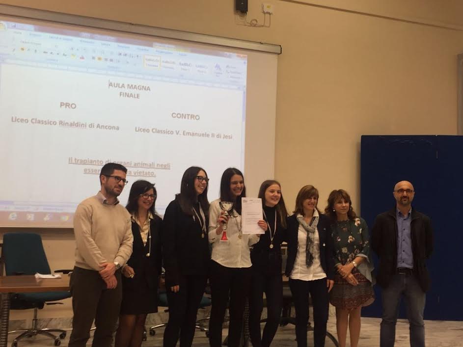 OLIMPIADI REGIONALI DEL DEBATE, VINCE IL LICEO CLASSICO VITTORIO EMANUELE II DI JESI
