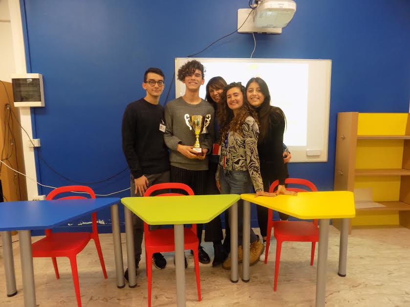 IL LICEO ROSETTI DI SAN BENEDETTO DEL TRONTO VINCE LE SELEZIONI REGIONALI DI DEBATE