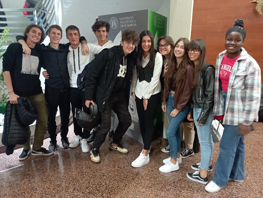 VIVIDA VERBA, I GIOVANI E L'ESPERIENZA DEL MONDO CLASSICO. PRESENTE AL CONVEGNO LA IV C SCIENTIFICO