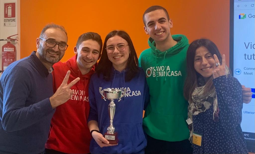 OLIMPIADI DI DEBATE, LA SQUADRA DEL SAVOIA BENINCASA IN FINALE NAZIONALE